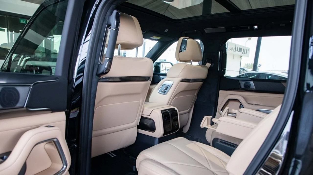 BYD Leopard 8 Gallery