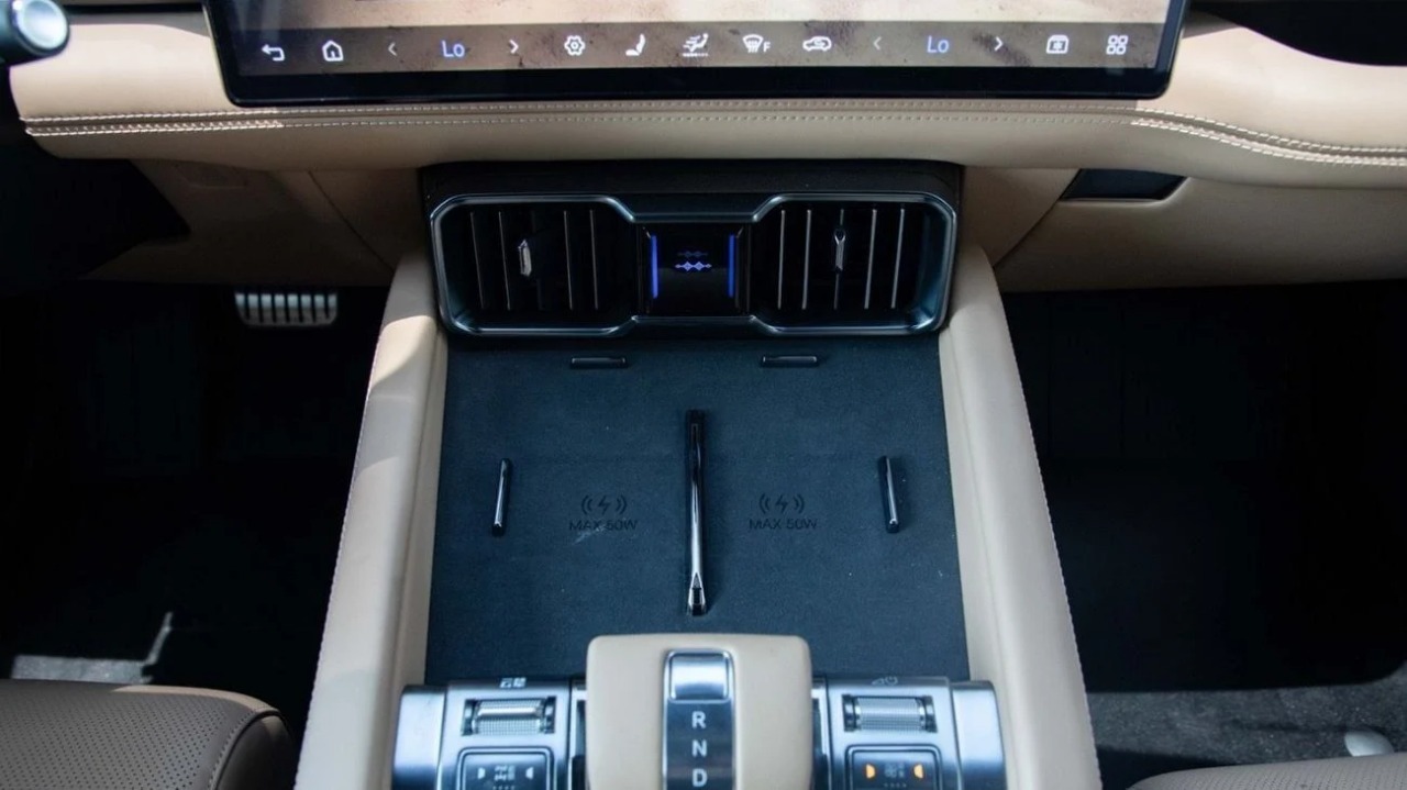 BYD Leopard 8 Gallery