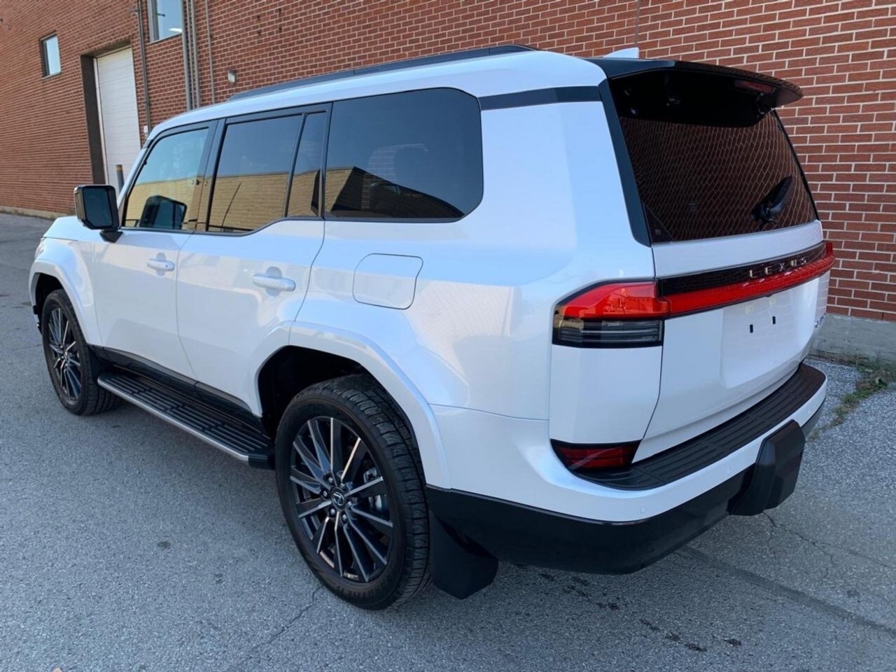 Lexus GX 550 Gallery