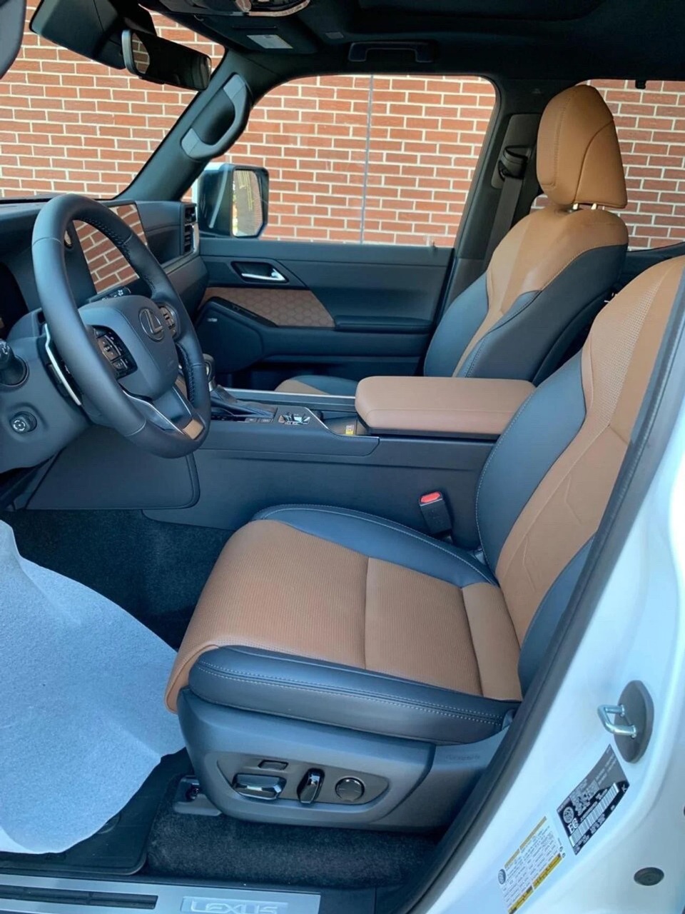 Lexus GX 550 Gallery