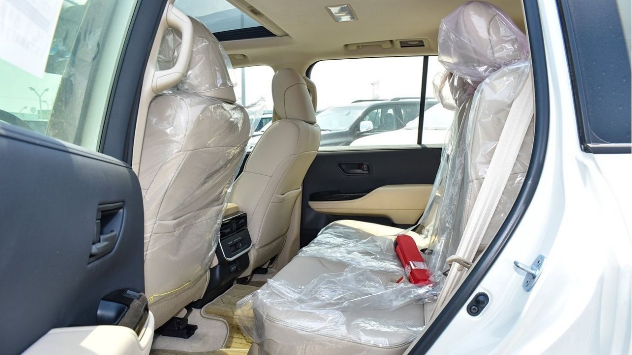 Toyota Land Cruiser 300 Gallery