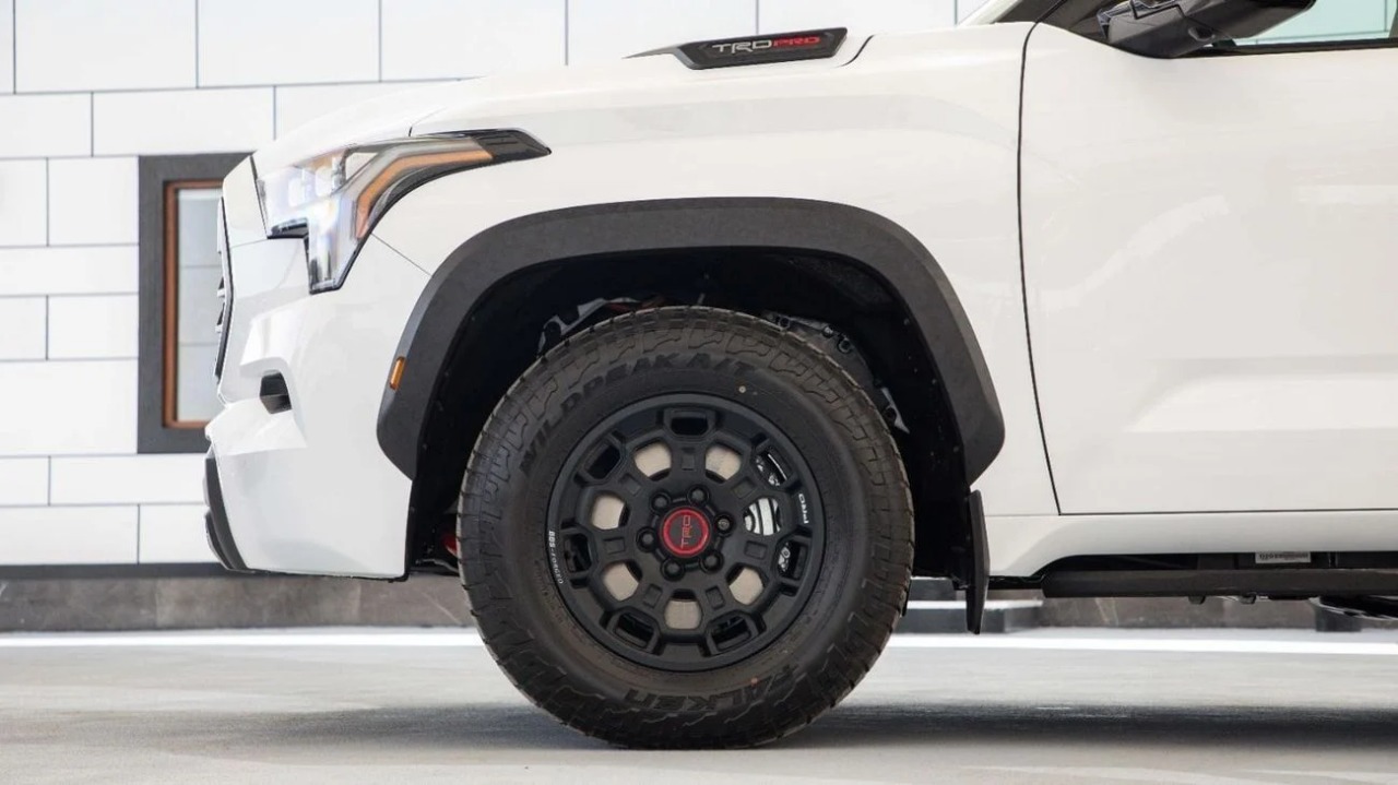 Toyota SEQUOIA Gallery