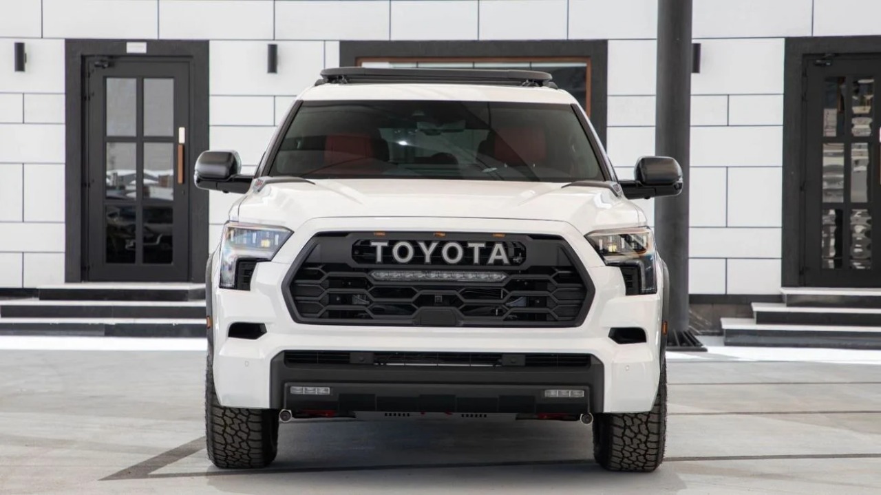 Toyota SEQUOIA Gallery