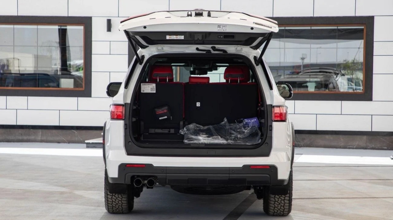 Toyota SEQUOIA Gallery