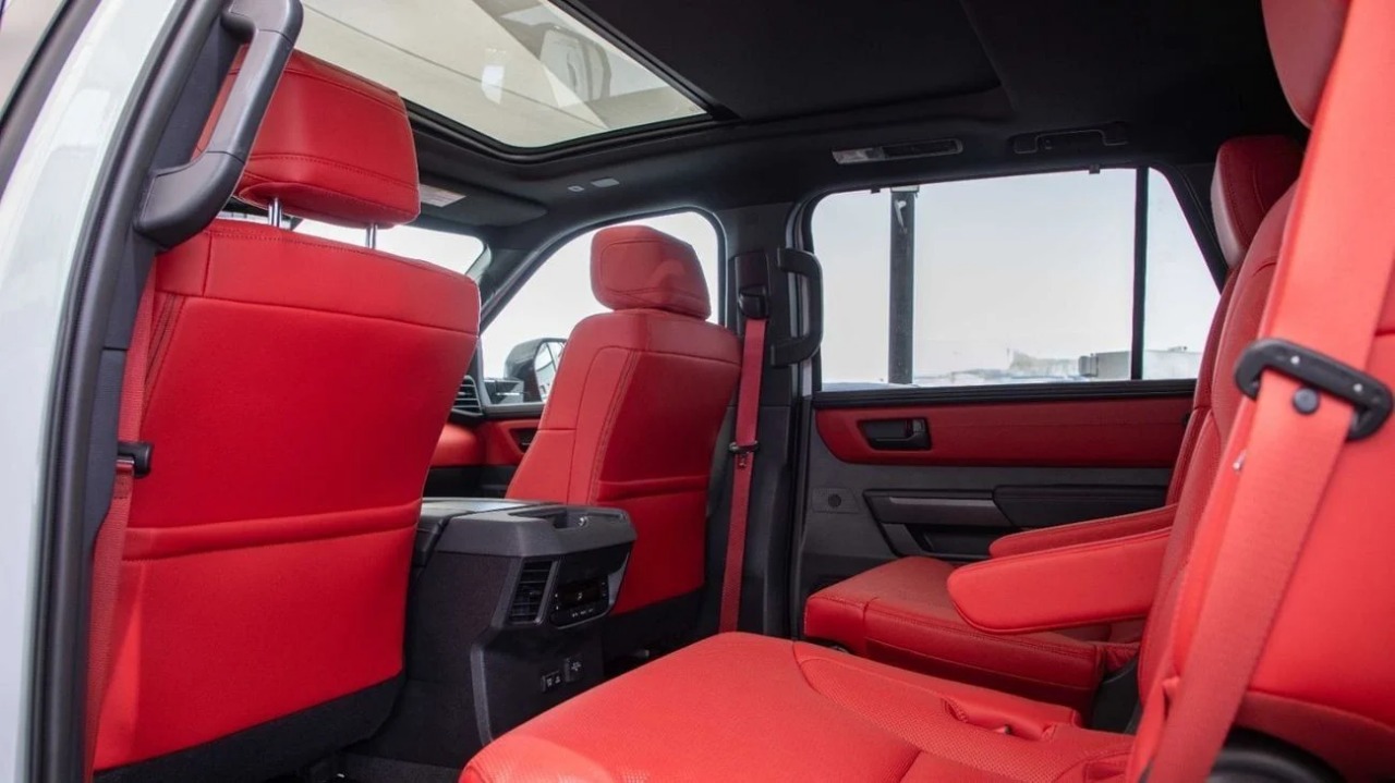 Toyota SEQUOIA Gallery