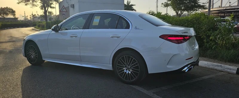 Mercedes Benz C-Class C200 L Gallery