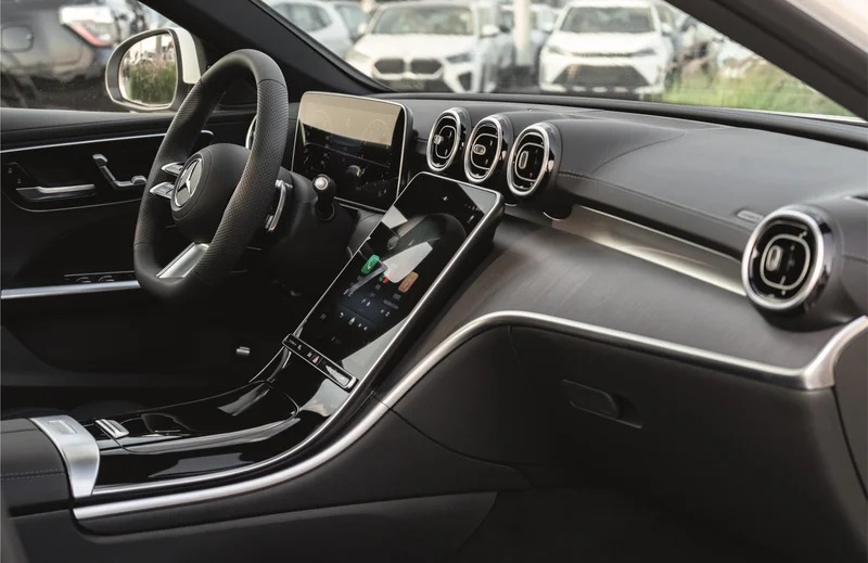 Mercedes Benz C-Class C200 L Gallery