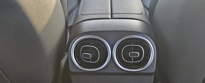 Mercedes Benz C-Class C200 L Gallery