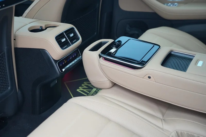Mercedes Benz GLS 450 Gallery