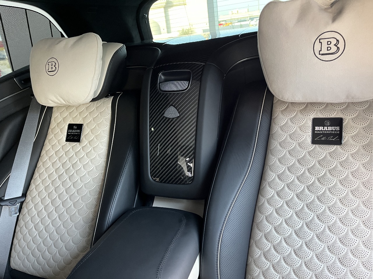 Maybach GLS 900 Gallery