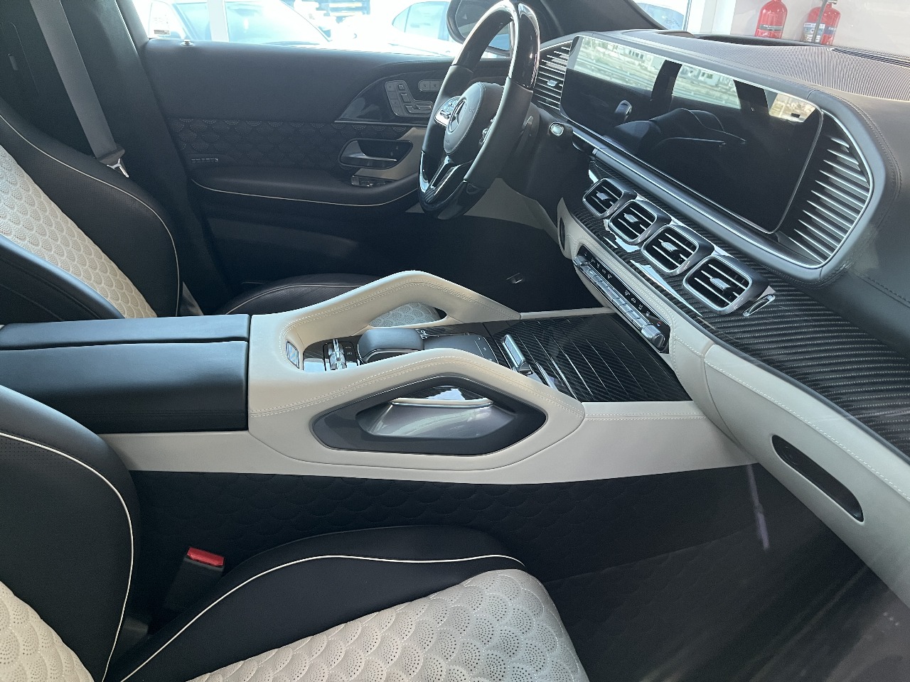 Maybach GLS 900 Gallery